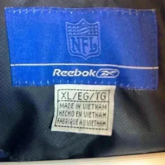 Reebok Puffer Vest Seattle Seahawks Women’s Size XL Navy White Blue Hood - Picture 3 of 6